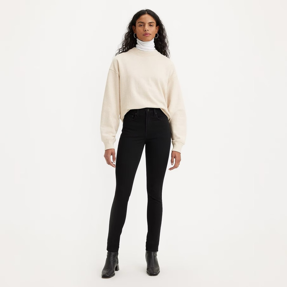 Levi’s 721 High Rise Skinny Jeans in All Black